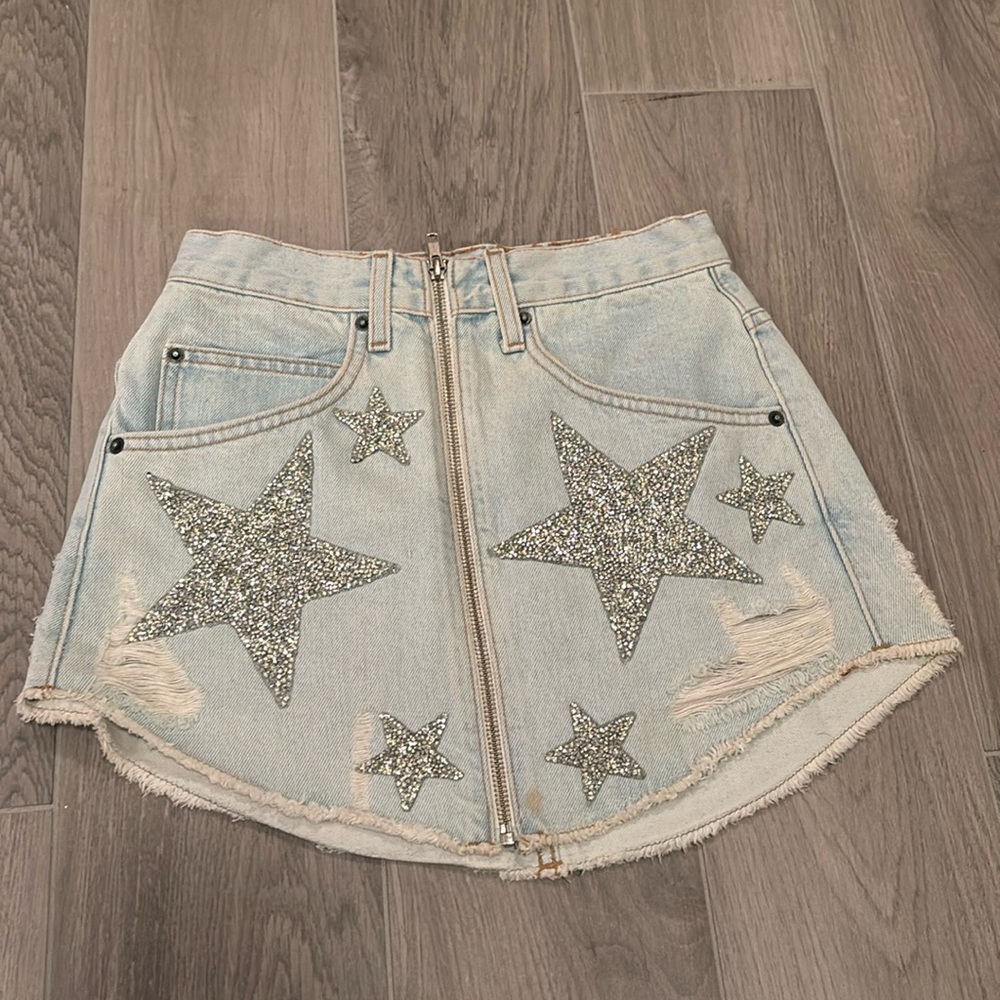 Carmar Women’s Jean Skirt With Silver Stars Size 25
